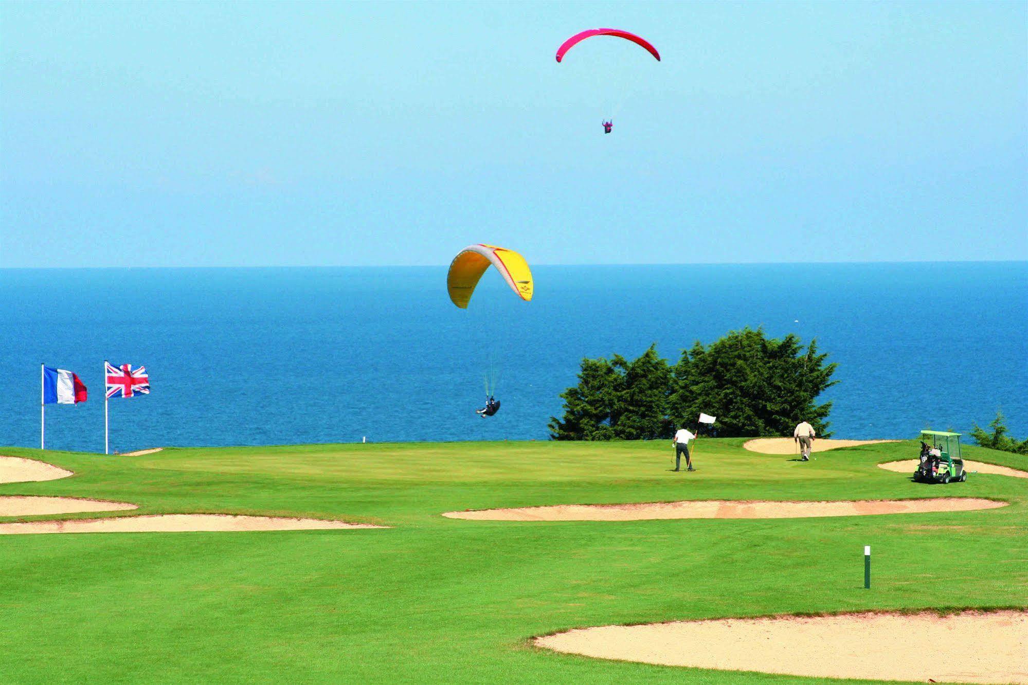 Belambra Clubs Colleville-Sur-Mer - Omaha Beach Bagian luar foto