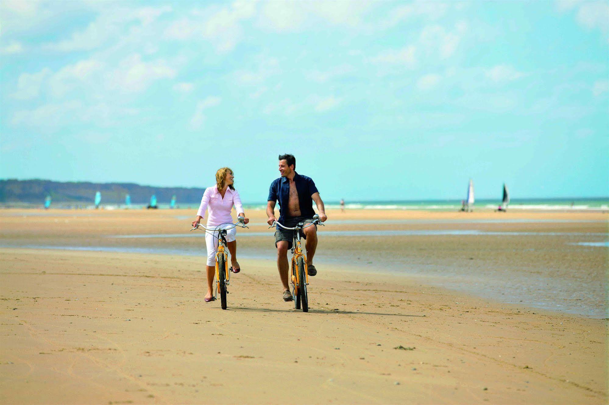 Belambra Clubs Colleville-Sur-Mer - Omaha Beach Bagian luar foto
